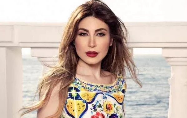 يارا تتحدث لـ سيدتي عن رأيها بمهنة سائقة التاكسي وهذا ما تفعله في زحمة السير