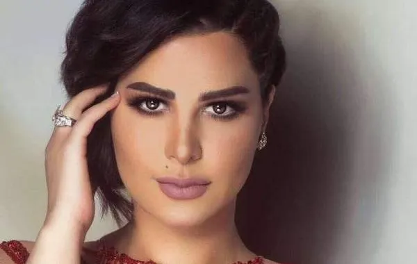 هل انسحب الجمهور من حفل #شمس بالسعودية النجمة ترد بطريقتها الخاصة