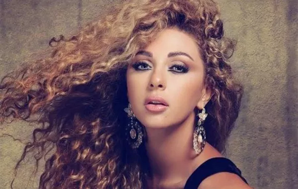 زفة ميريام فارس على الهودج بإيقاعات مغربية
