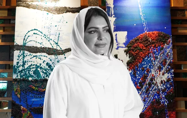 معرض الفنانة الإماراتية مها المزروعي بدبي