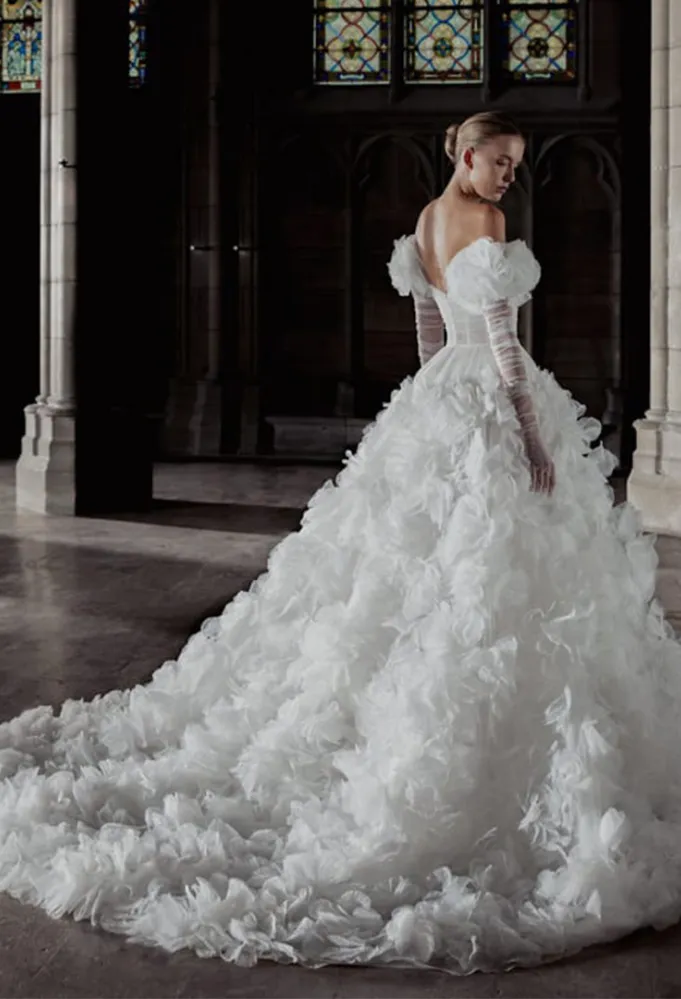 فستان زفاف من زهير مراد Zuhair Murad -الصورة من Launchmetrics/Spotlight ©