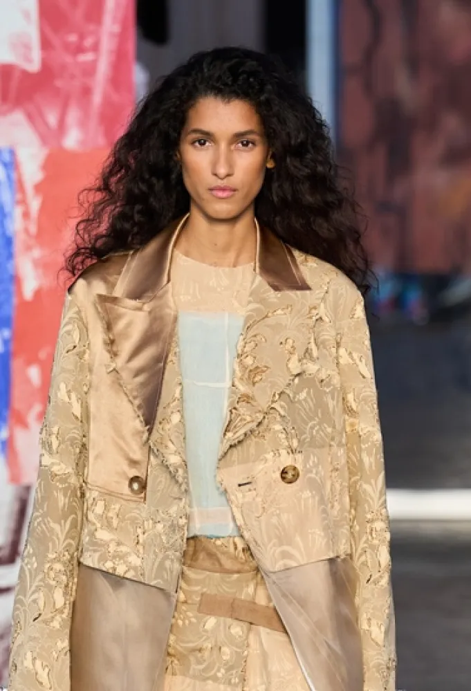إطلالة من جاسون وو Jason Wu - الصور من Launchmetrics/Spotlight ©