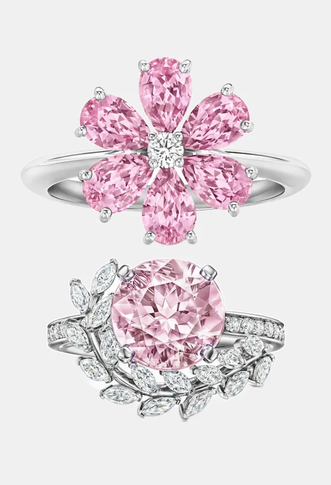 خواتم باللون الوردي