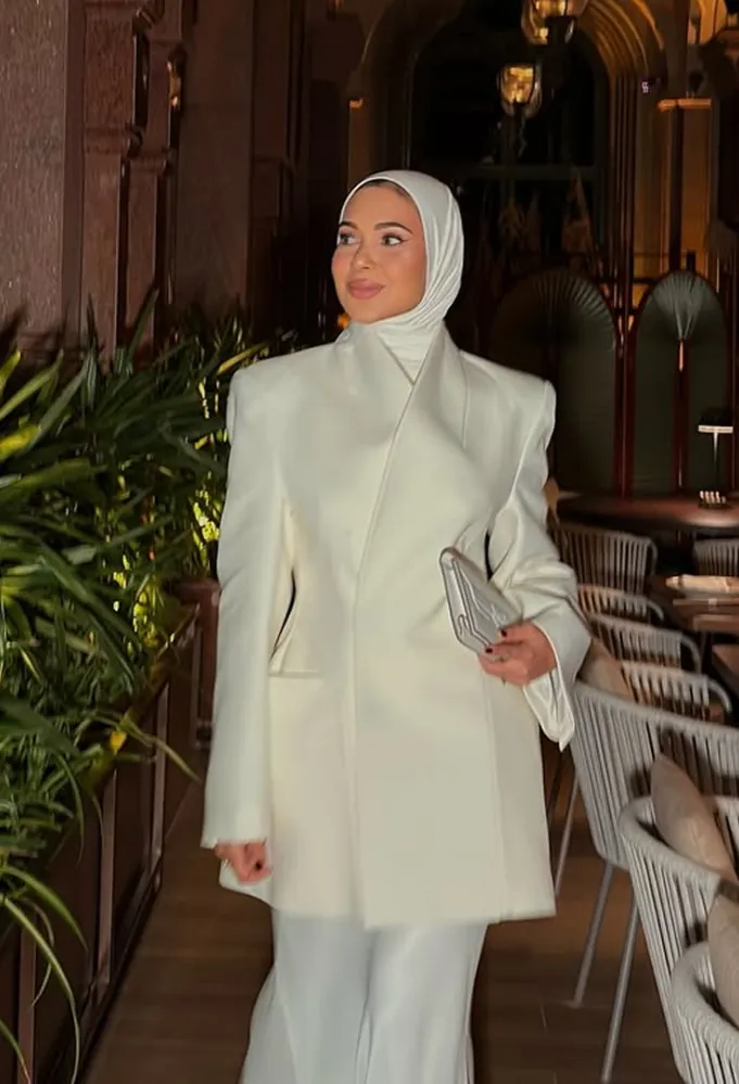 مدونة الموضة منة نبيل -الصورة من حسابها على إنستغرام