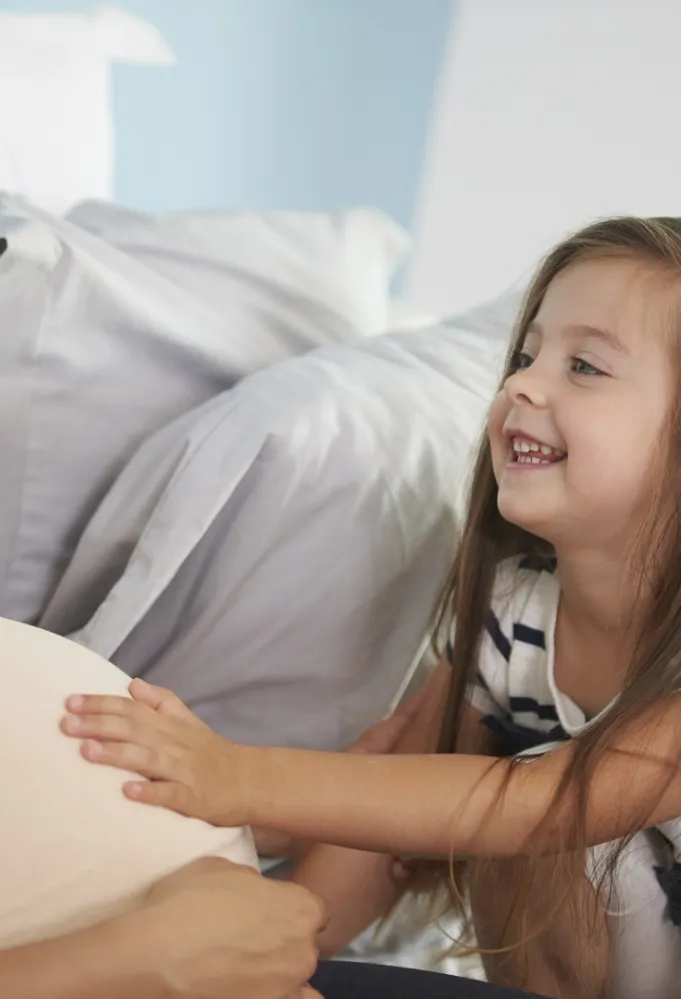 صورة لأم مع ابنتها