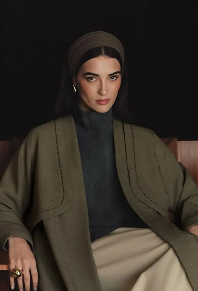 عباية من كربون Carbon - الصورة من حساب الماركة على إنستغرام