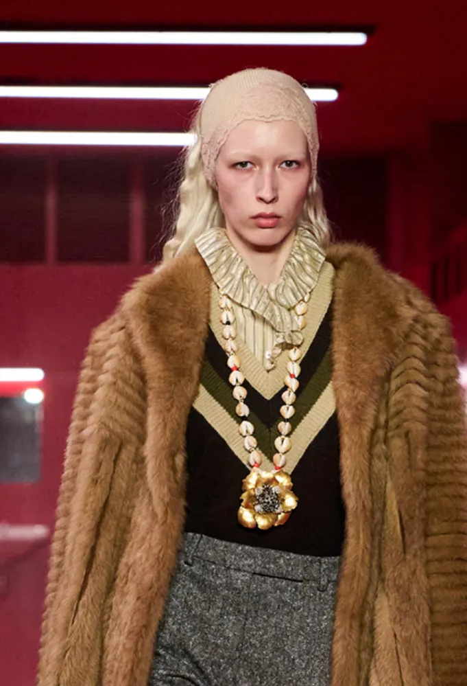 فالنتينو خريف 2025 Valentino 