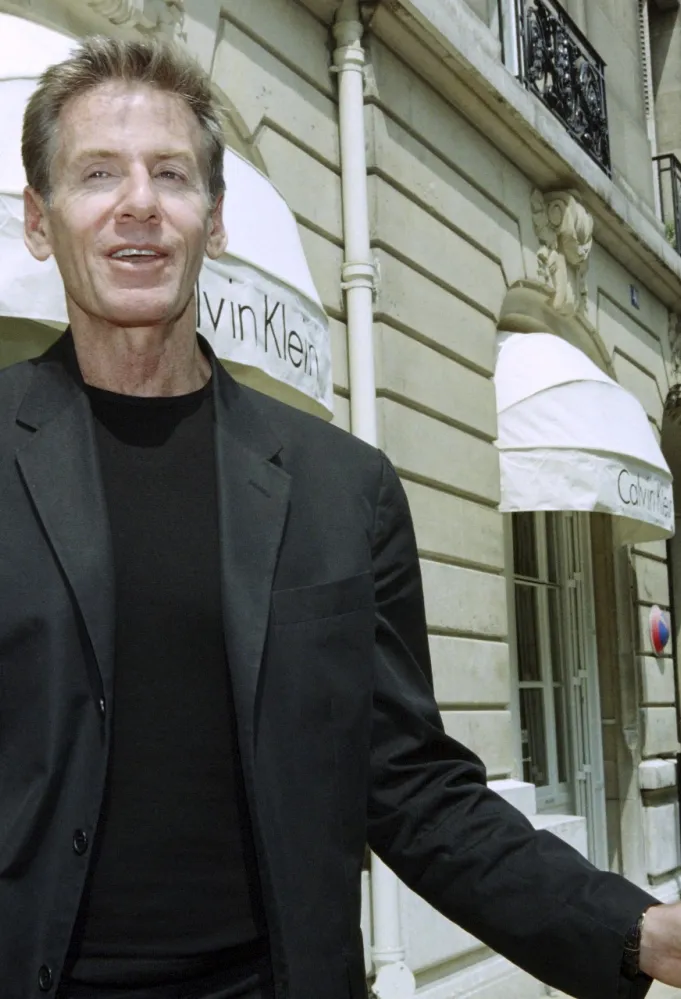 المصمم كالفن كلاين Calvin Klein في افتتاح أول متجر له في باريس - (مصدر الصورة  Thomas COEX / AFP)