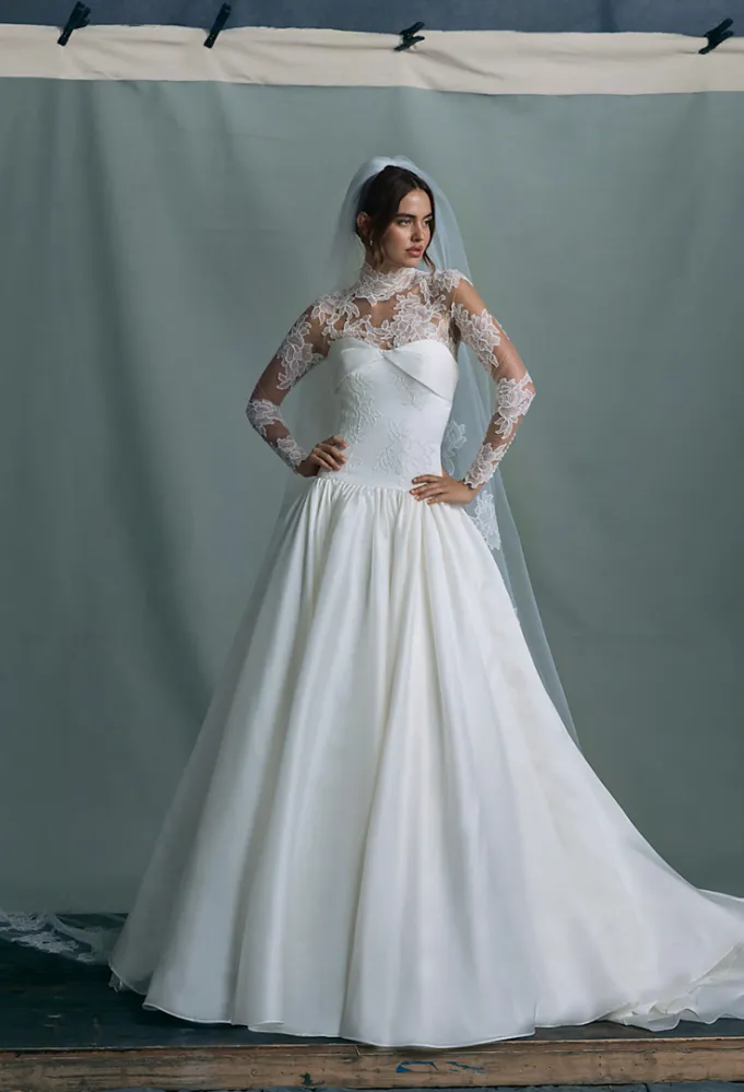 فستان زفاف من آن بارج Anne Barge - الصورة من Launchmetrics/Spotlight ©