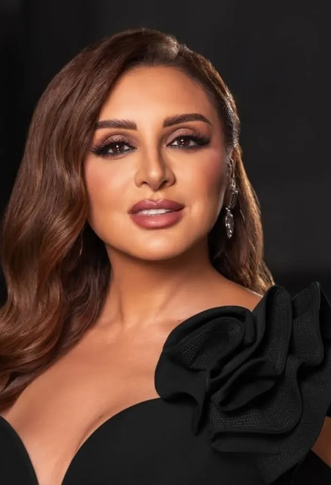 5 صيحات مكياج اعتمدتها النجمات في عام 2025 تجمع بين النعومة والجرأة