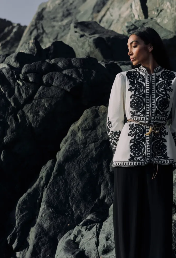 تصميم لعلامة Scarlett Poppies - الصورة من العلامة  