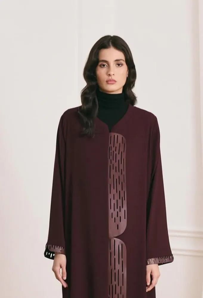 عباية من WA Dubai - الصورة من حساب الماركة على إنستغرام