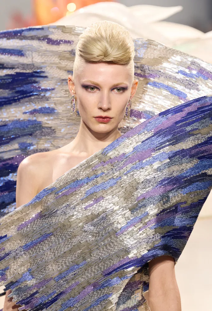 تصميم من راهول ميشرا Rahul Mishra-الصورة من Launchmetrics/Spotlight©