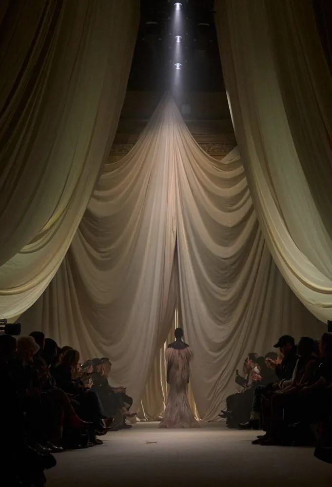 آشي أستوديو.. الأزياء الراقية ربيع وصيف 2026 -الصورة من © Launchmetrics/Spotlight 