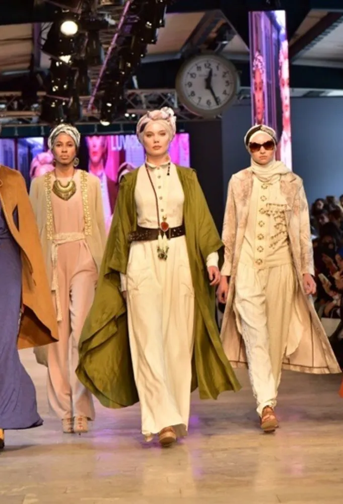 يضم أسبوع باريس للموضة المحتشمة 2026 مجموعة مختارة من المصممين