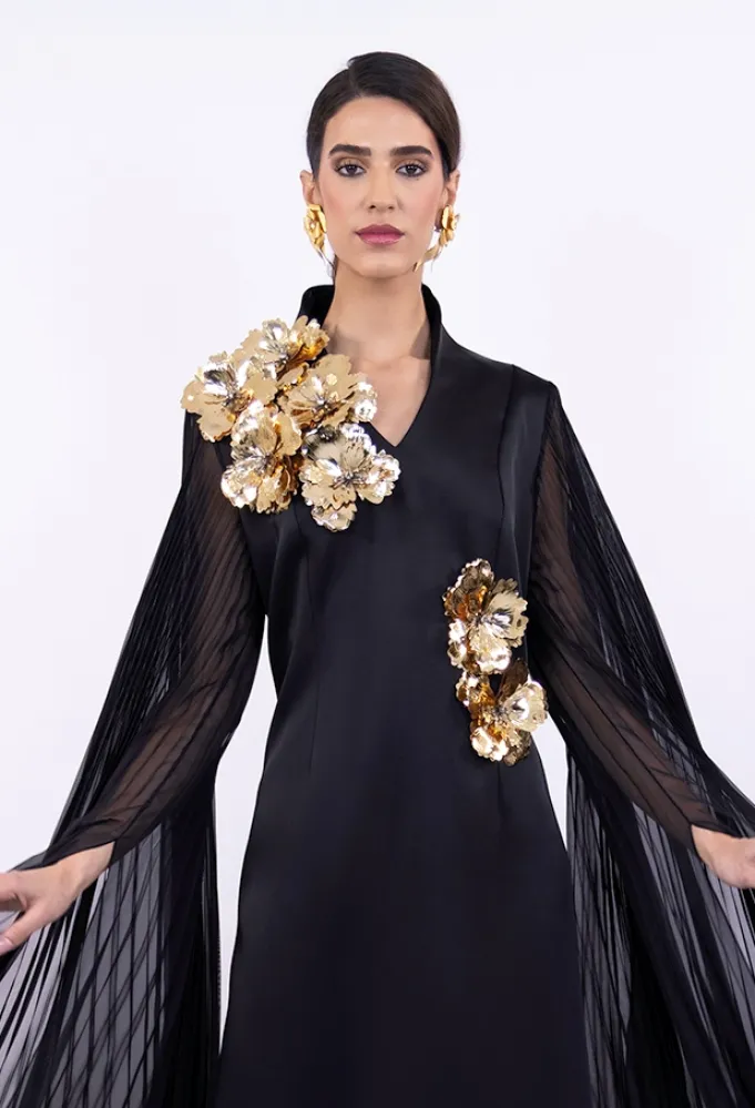 تصميم من توقيع نور أزهري - الصورة من العلامة