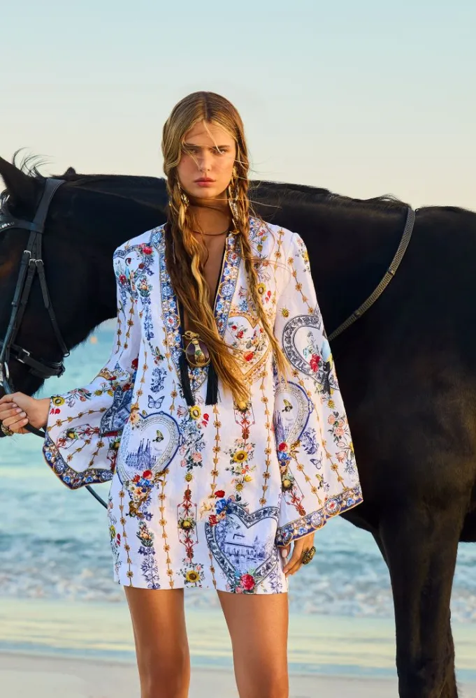 زِي بحري من علامة كاميلا Camilla- الصورة من من العلاقات العامة