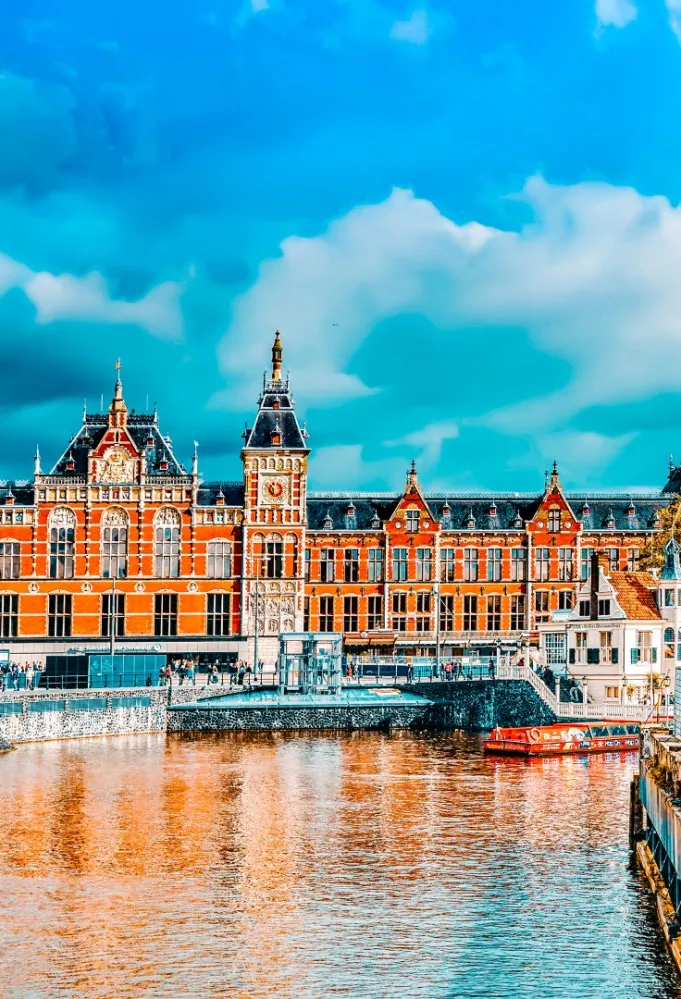 متعة السياحة في أمستردام/ تصوير: V_E من shutterstock