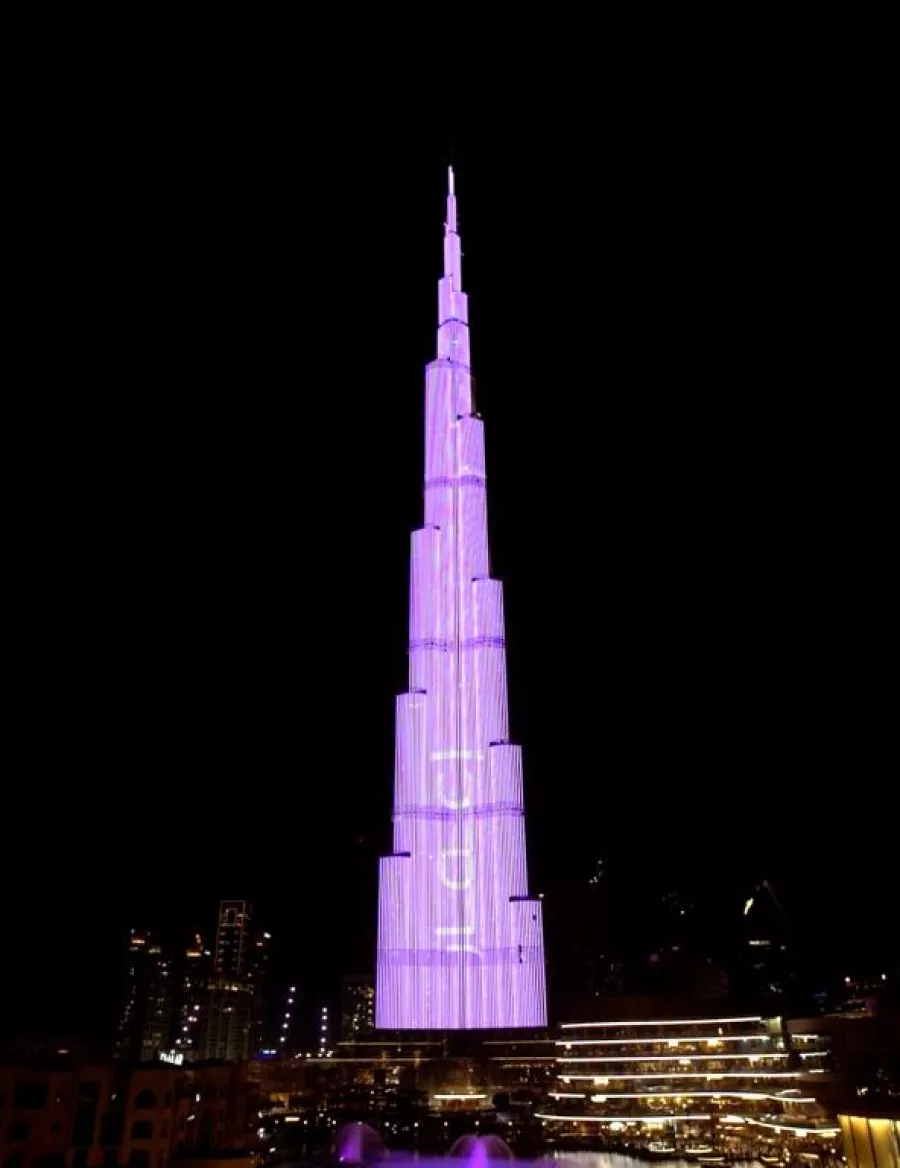Breast Cancer Awareness at Burj Khalifa 2.jpg