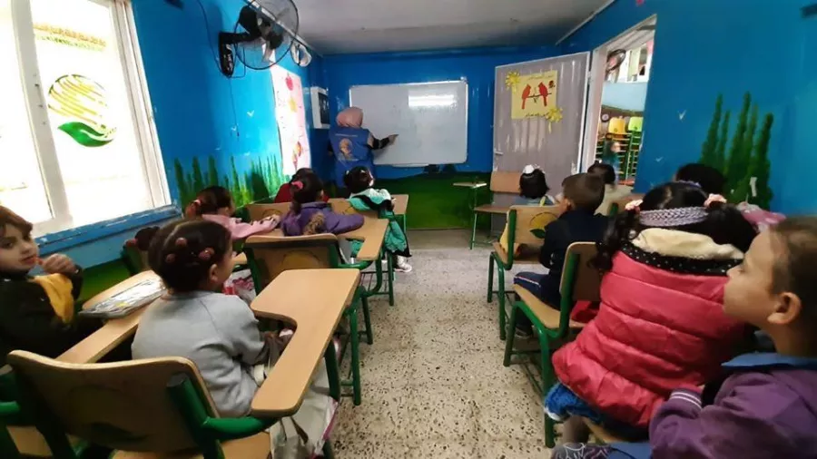 يبلغ الإجمالي لعدد الطلبة المسجلين خلال الدورة أكثر من 614 طالب وطالبة.jpg
