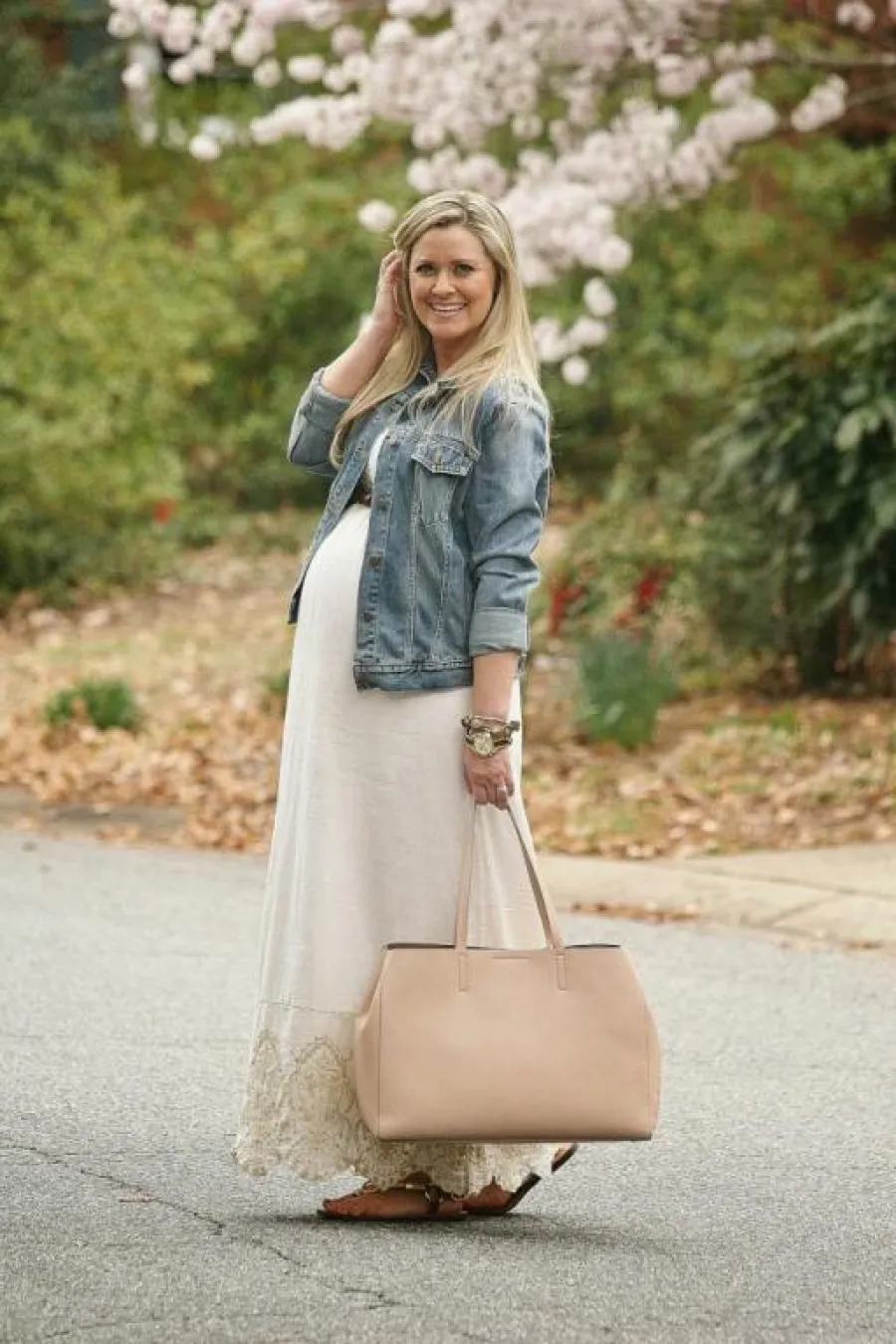 تفسير حلم الإنجاب للعزباء