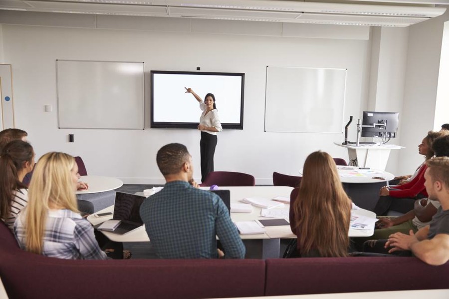 كيف تتأقلم مع الحياة الجامعية