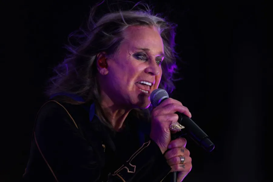 أوزي أوزبورن - Ozzy Osbourne Harry How/Getty Images/AFP (Photo by Harry How / GETTY IMAGES NORTH AMERICA / Getty Images via AFP)