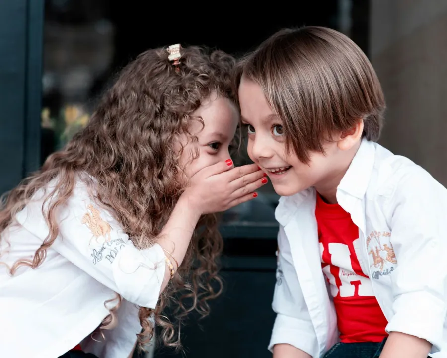 صورة طفل وطفلة
