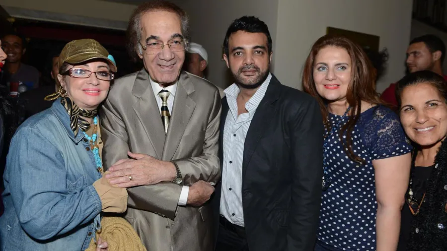 شهيرة برفقة زوجها الراحل محمود ياسين وابنائهما- الصورة من المركز الصحفي لمهرجان الإسكندرية