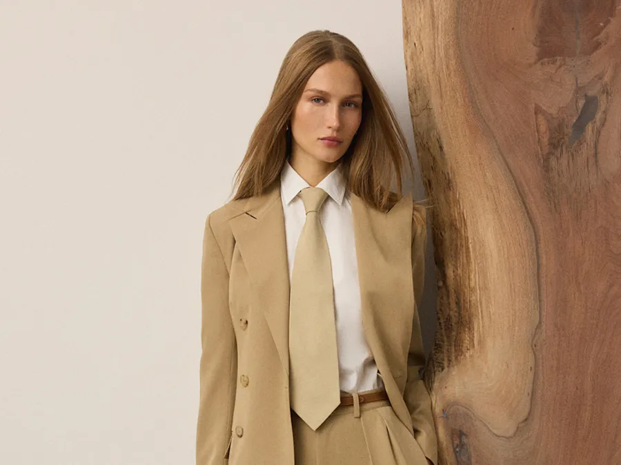 بدلة من رالف لورين Ralph Lauren - الصورة من Launchmetrics/Spotlight ©