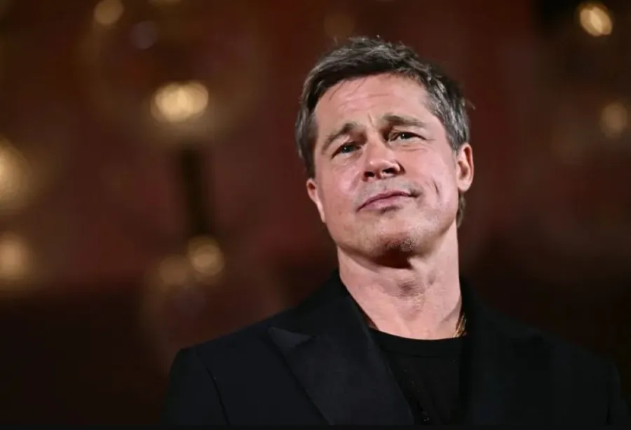 براد بيت في مهرجان فينيسيا السينمائي الدولي 2024 (Brad Pitt at the 2024 Venice International Film Festival). مصدر الصورة: Marco BERTORELLO / AFP