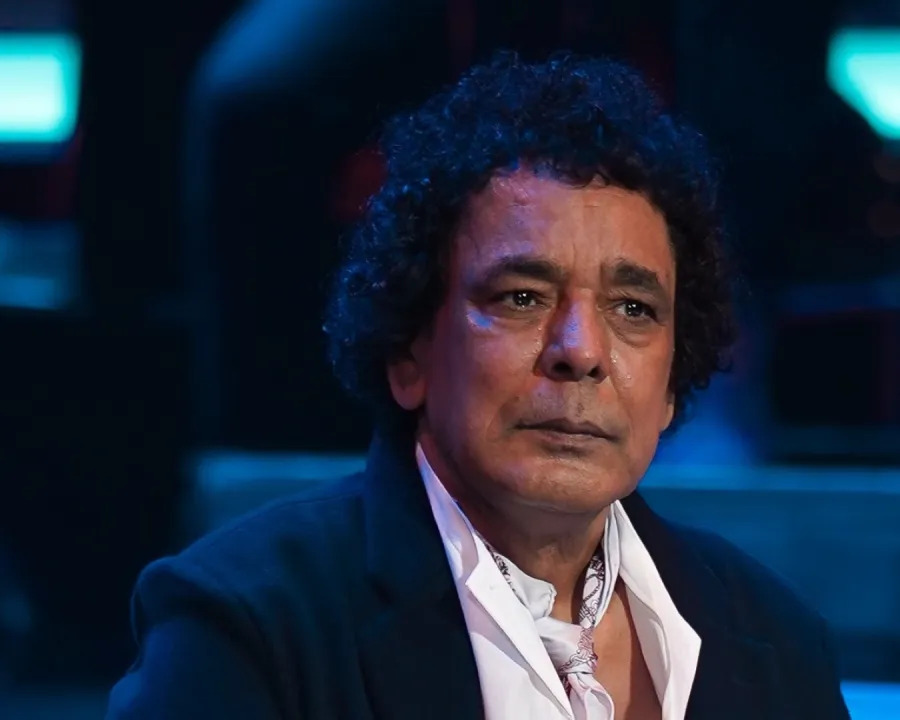 محمد منير - الصورة من صفحته الرسمية على الفيس بوك