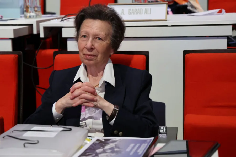 الأميرة آن في باريس (Princess Anne in Paris). مصدر الصورة: Ludovic MARIN / AFP
