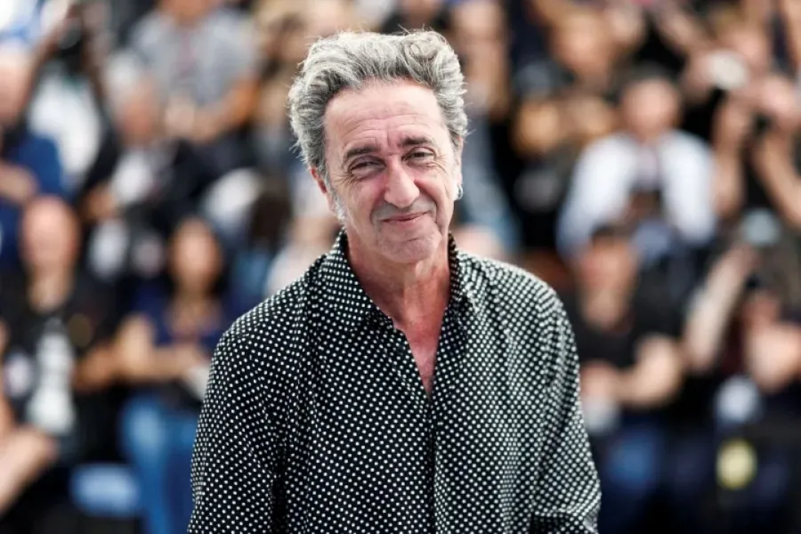 المخرج الإيطالي باولو سورنتينو - في النسخة 77 من مهرجان كان السينمائي (Paolo Sorrentino at the 77th edition of the Cannes Film Festival)- مصدر الصورة: Sameer Al-Doumy / AFP