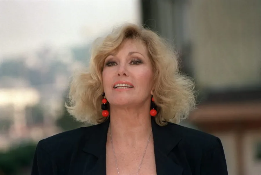 كيم نوفاك Kim Novak – مصدر الصورة MYCHELE DANIAU / AFP