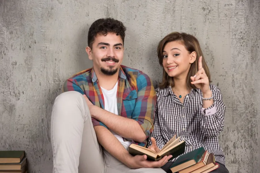  العلاقات العاطفية ظاهرة شائعة بين طلاب الجامعات