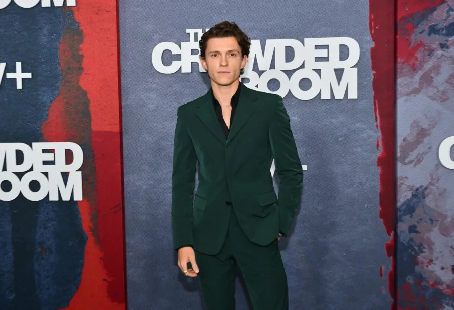 توم هولاند في متحف الفن الحديث في مدينة نيويورك (Tom Holland at the Museum of Modern Art in New York City). مصدر الصورة: ANGELA WEISS / AFP