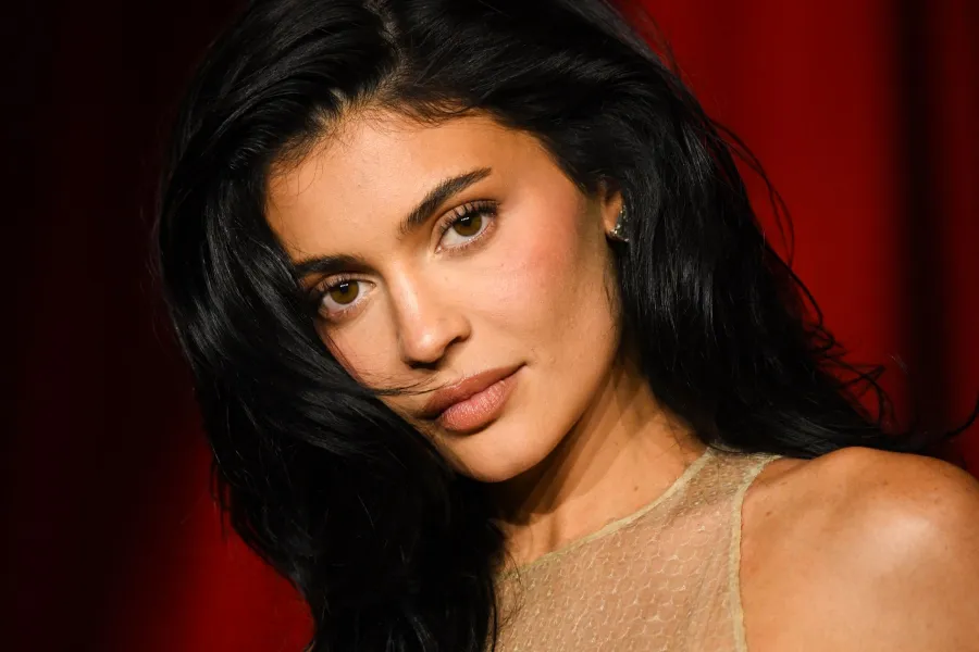 كايلي جينر في حفل Annual Academy Museum Gala 2024 - لوس أنجلوس - Kylie Jenner at the Annual Academy Museum Gala  in Los Angeles 2024- مصدر الصورة VALERIE MACON / AFP