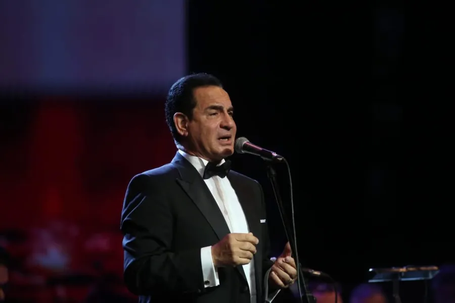 محمد ثروت - الصورة من صفحته الرسمية على فيسبوك