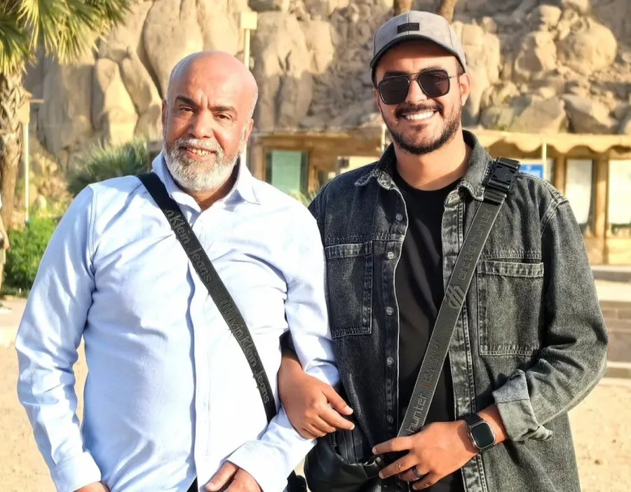 الفنان الراحل سليمان عيد ونجله عبد الرحمن - الصورة من حساب عبد الرحمن على إنستغرام