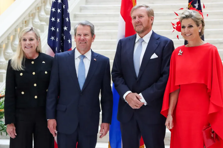 الملكة ماكسيما والملك ويليام ألكسندر Queen Maxima and King Willem (مصدر الصورة: Nykieria Chaney / GETTY IMAGES NORTH AMERICA / Getty Images via AFP) الملكة ماكسيما ترتدي بروش الأوبال خلال زيارة رسمية إلى أميركا