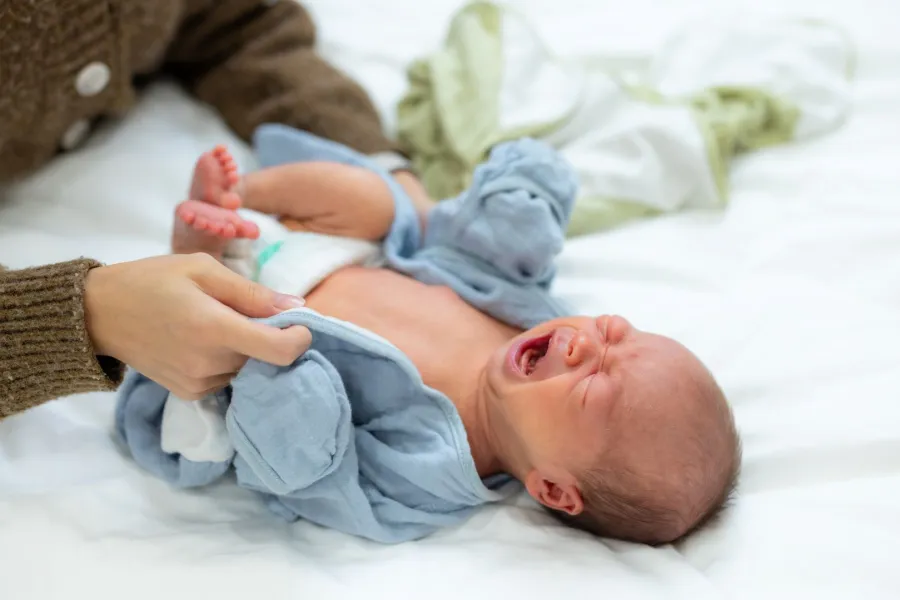 صورة المغص عند الرضيع