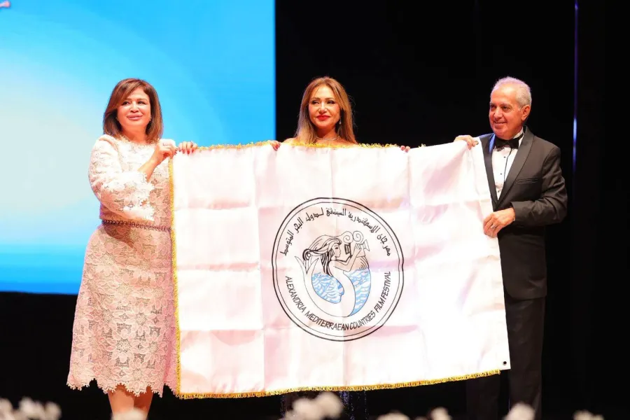 ليلى علوي وإلهام شاهين والأمير أباظة من مهرجان الإسكندرية - الصورة من المركز الصحفي