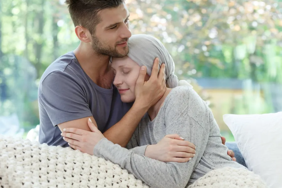 رسائل الزوج لزوجته مريضة السرطان