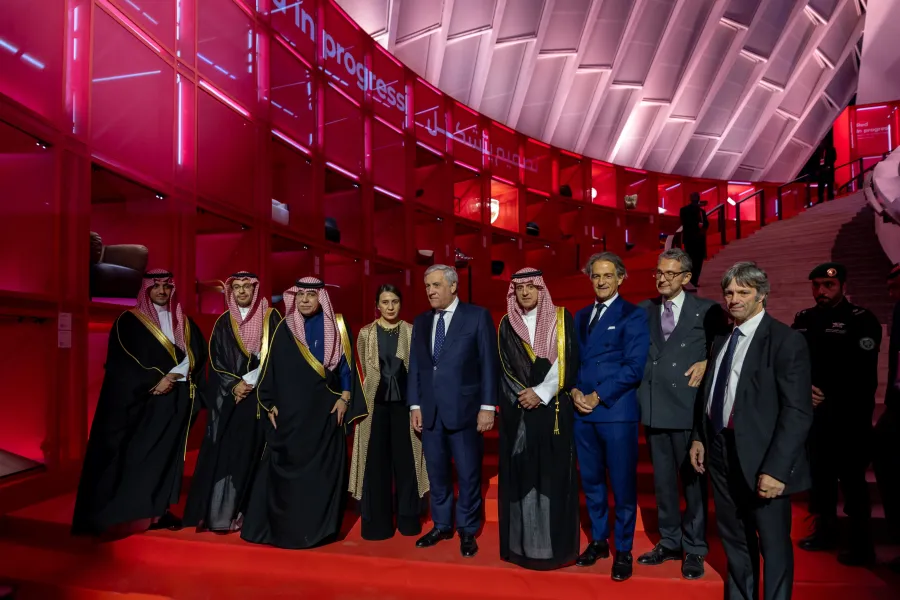 خلال فعاليات "سالوني ديل موبيلي ميلانو" في الرياض