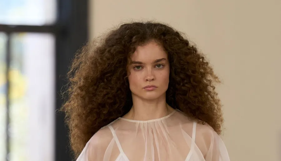 من عرض آجي Aje- الصورة من Launchmetrics/Spotlight©