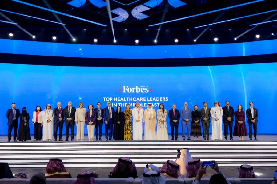  فوربس الشرق الأوسط كرمت نخبة من أبرز قادة الرعاية الصحية في منطقة الشرق الأوسط، تقديرًا لإسهاماتهم المتميزة في تطوير القطاع وتعزيز الابتكار والاستدامة