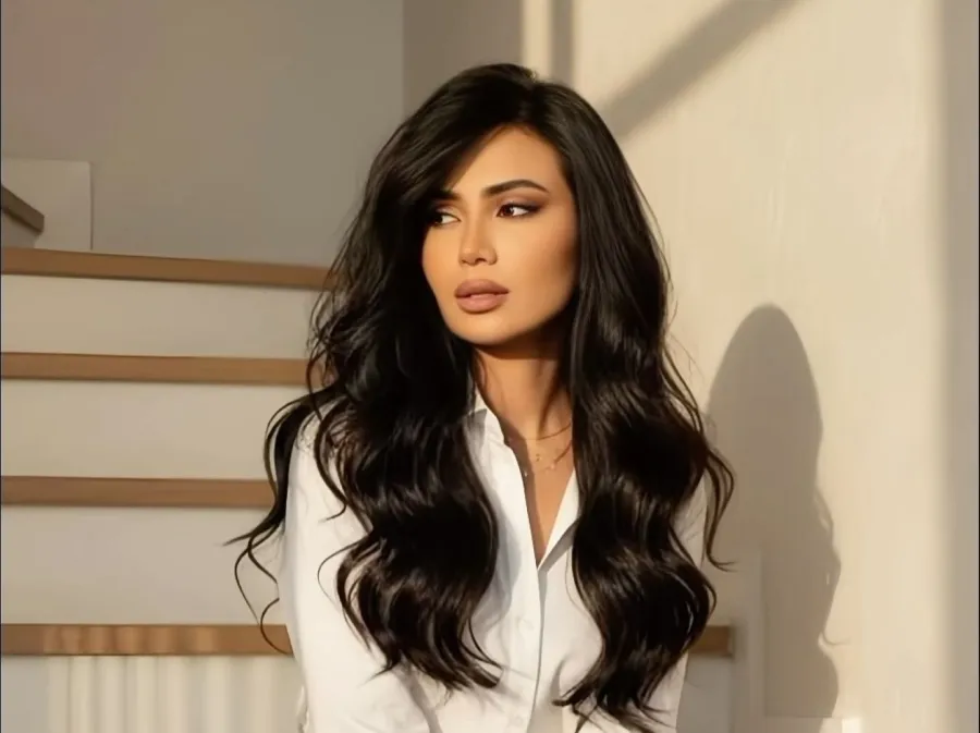 لبنى عبد العزيز- الصورة من حسابها على إنستغرام