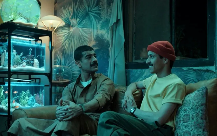 محمد الدوخي ويزيد المجيول من فيلم رهين- الصورة من المركز الإعلامي لنتفلكس