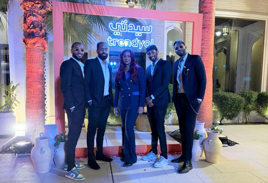 فرقة The Ellites